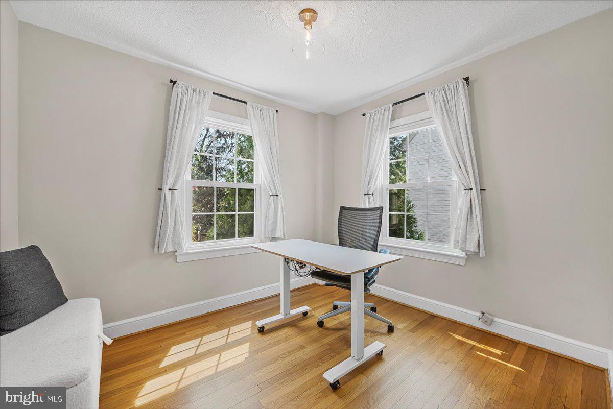 CHEVY CHASE - Residential