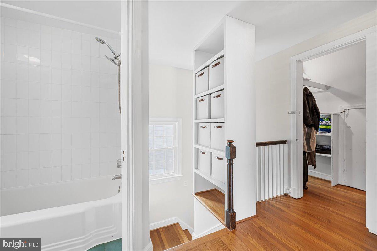 CHEVY CHASE - Residential