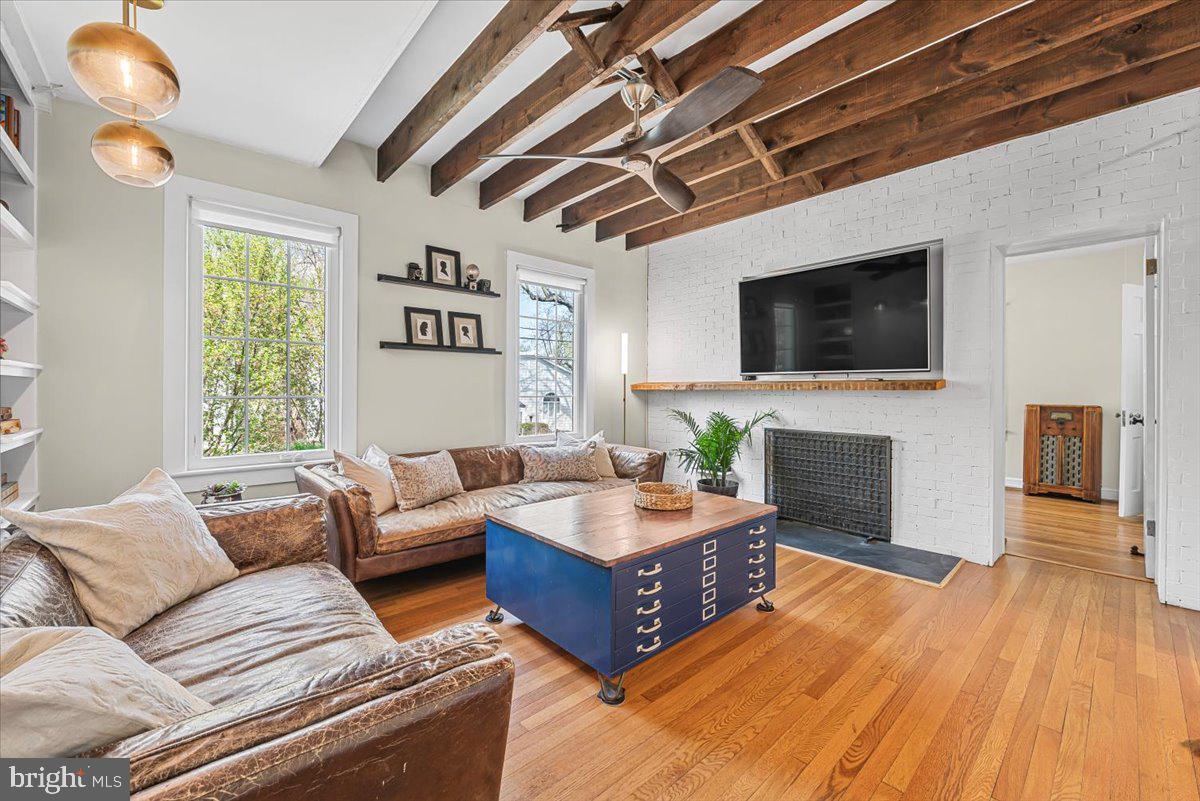 CHEVY CHASE - Residential