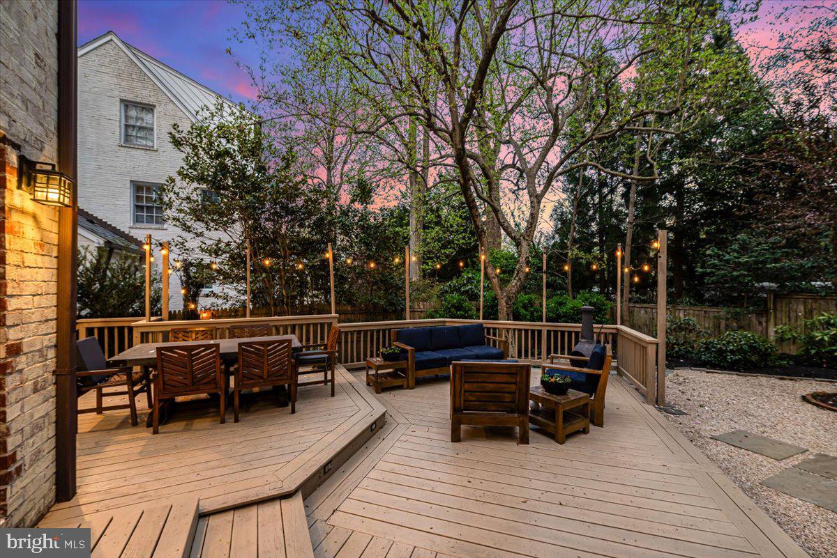 CHEVY CHASE - Residential