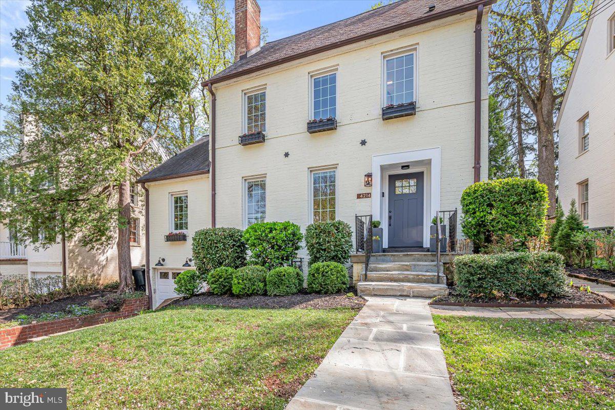 CHEVY CHASE - Residential