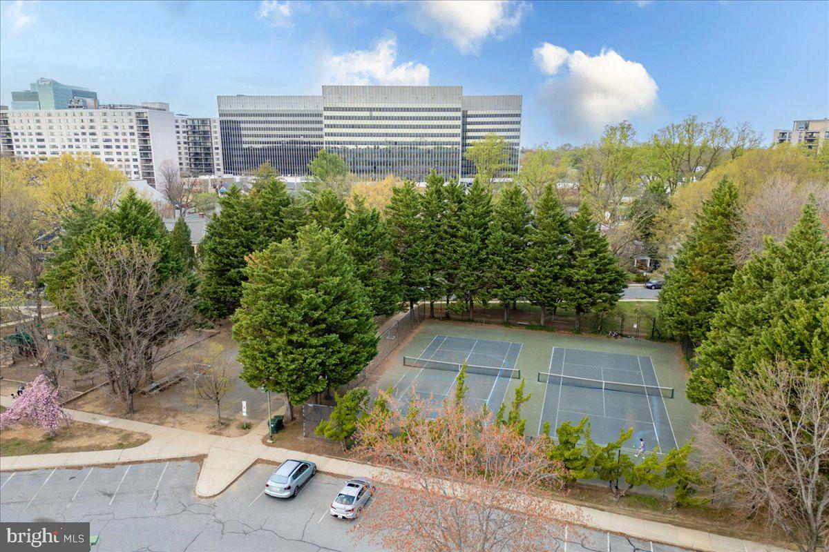 CHEVY CHASE - Residential