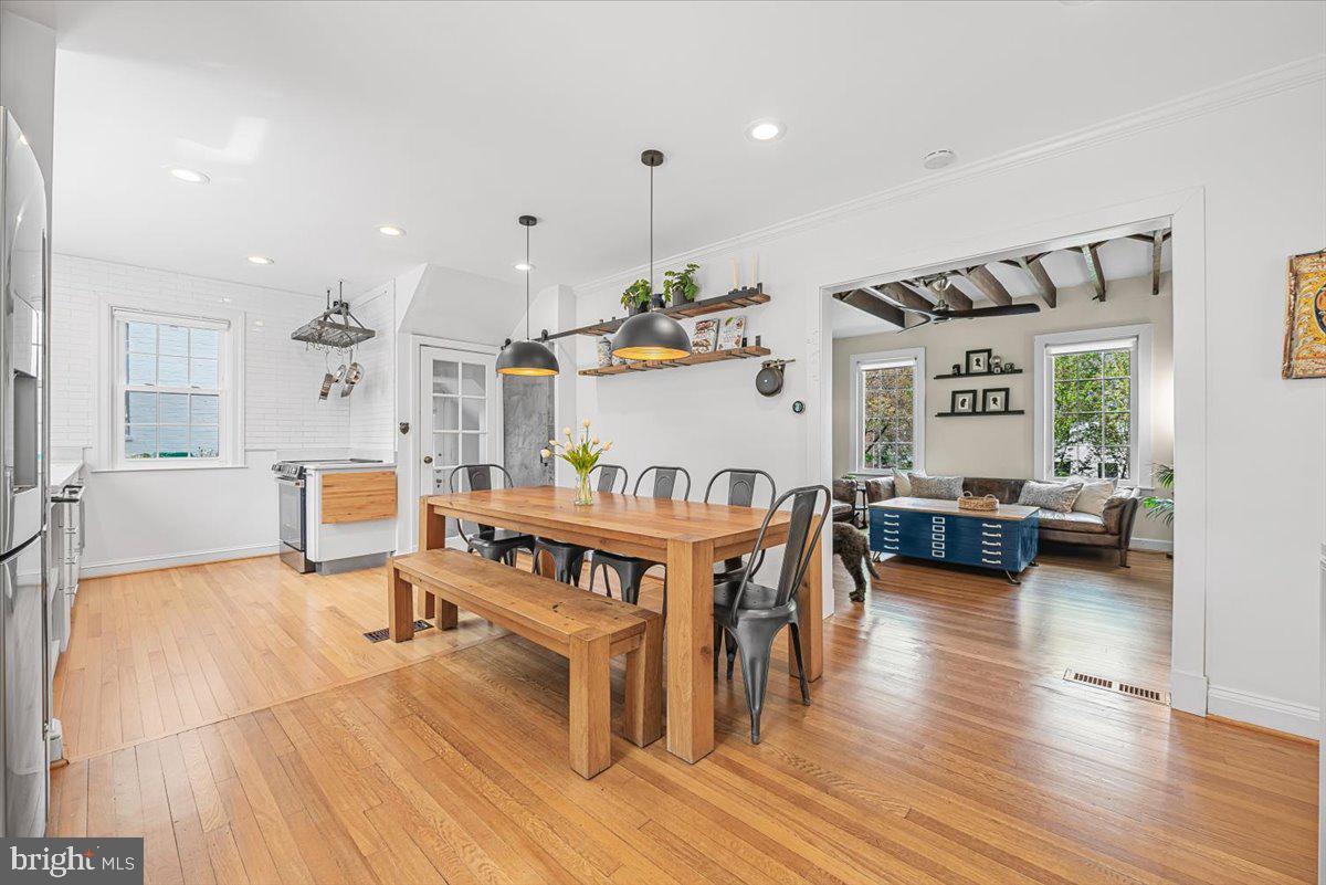 CHEVY CHASE - Residential