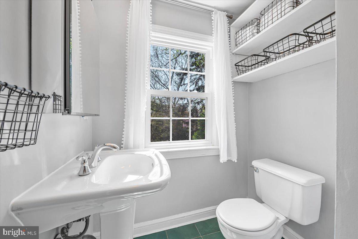 CHEVY CHASE - Residential