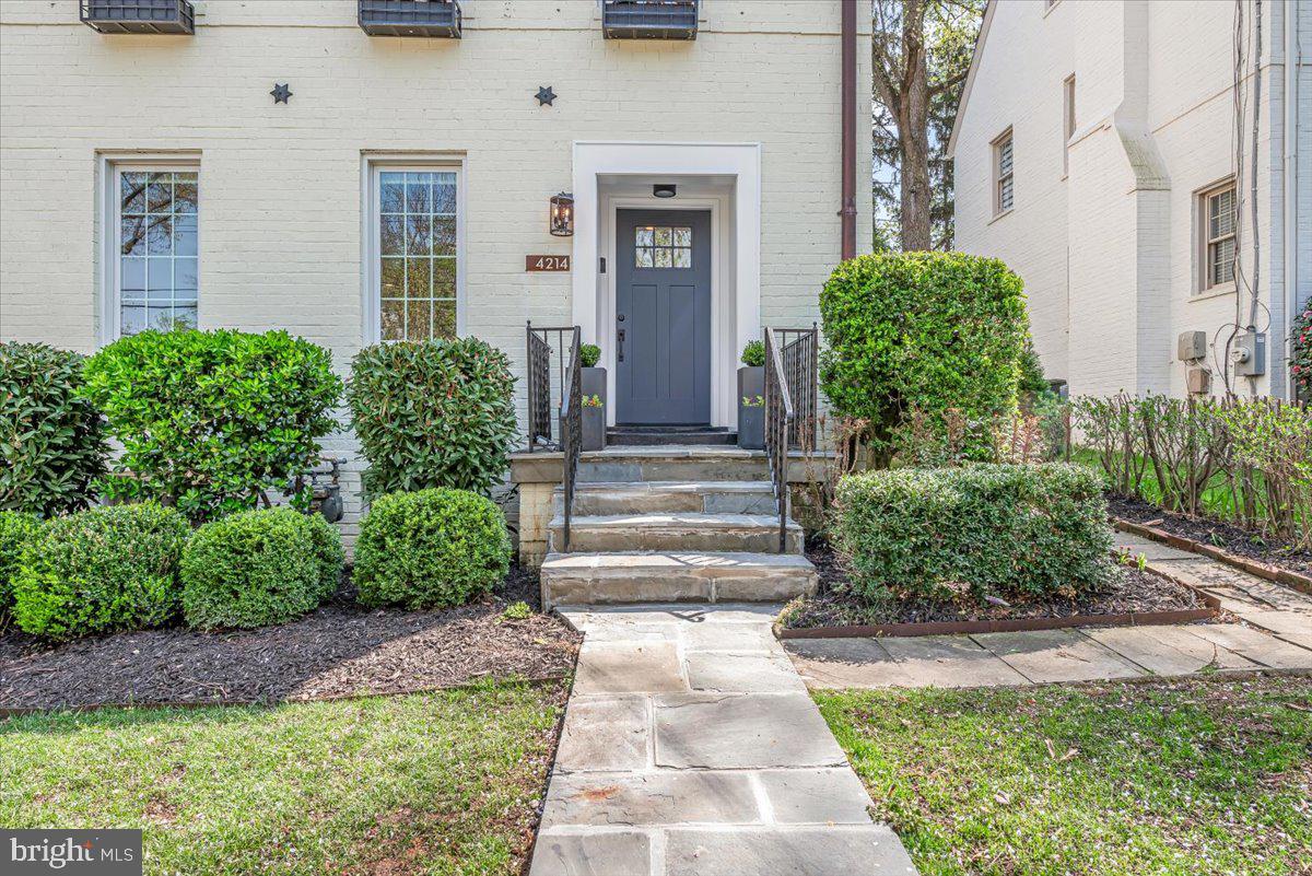 CHEVY CHASE - Residential