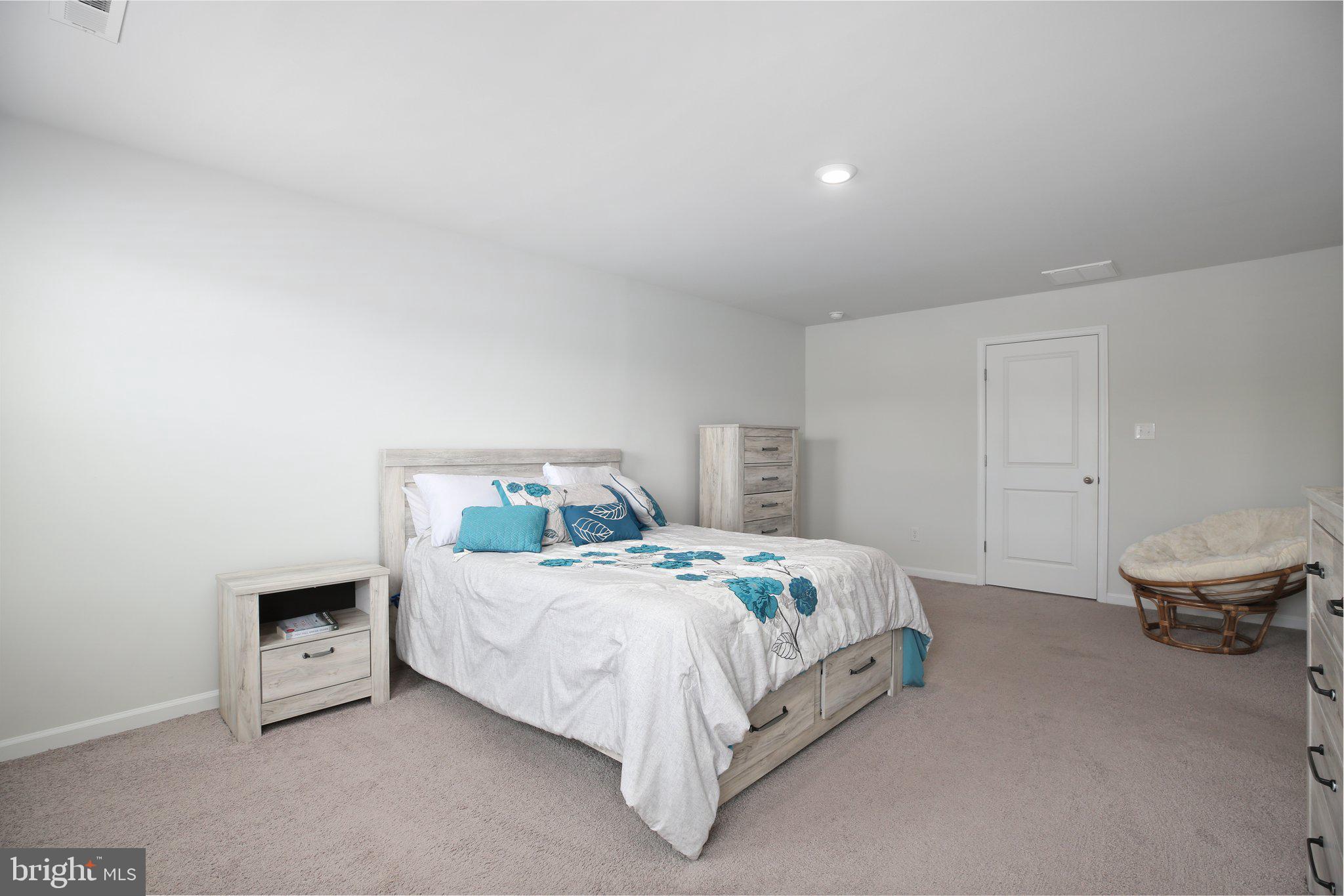 MAURY HEIGHTS - Residential