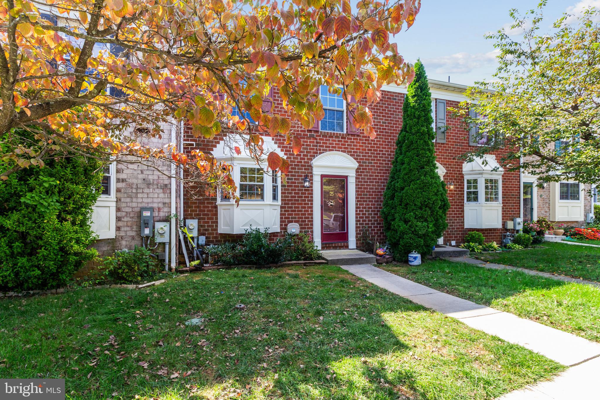 HUNT MEADOW - Residential