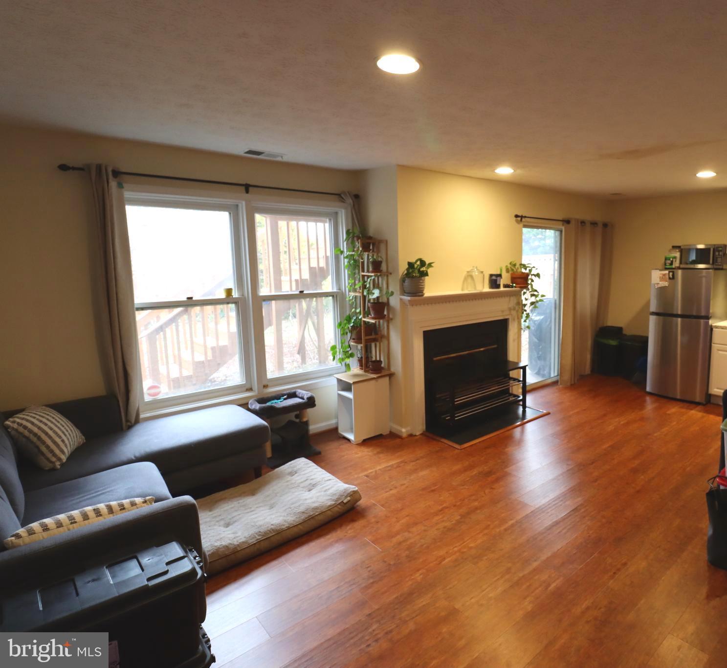 CEDAR WOODS - Residential Lease