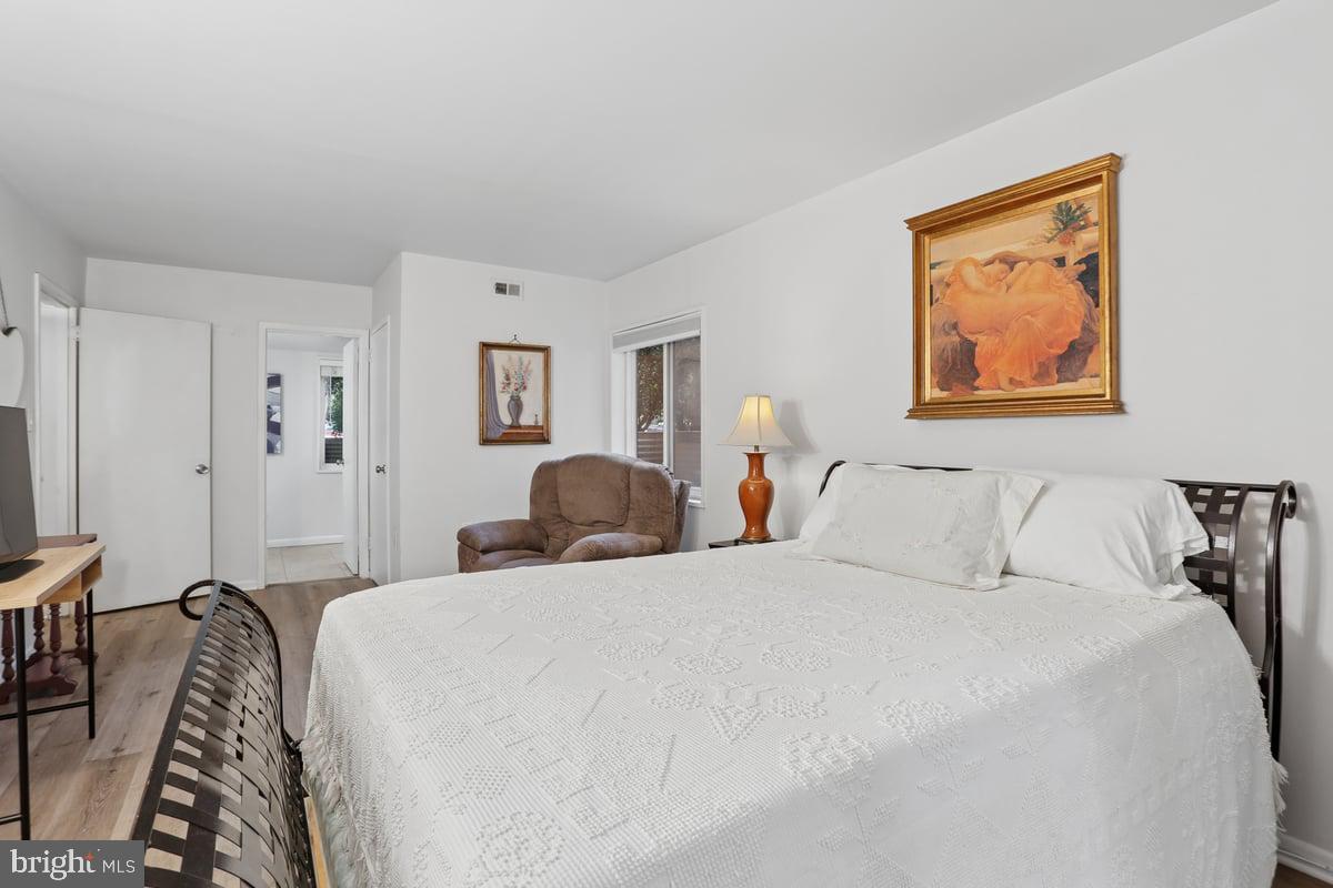 NORTHGATE SQUARE - Residential