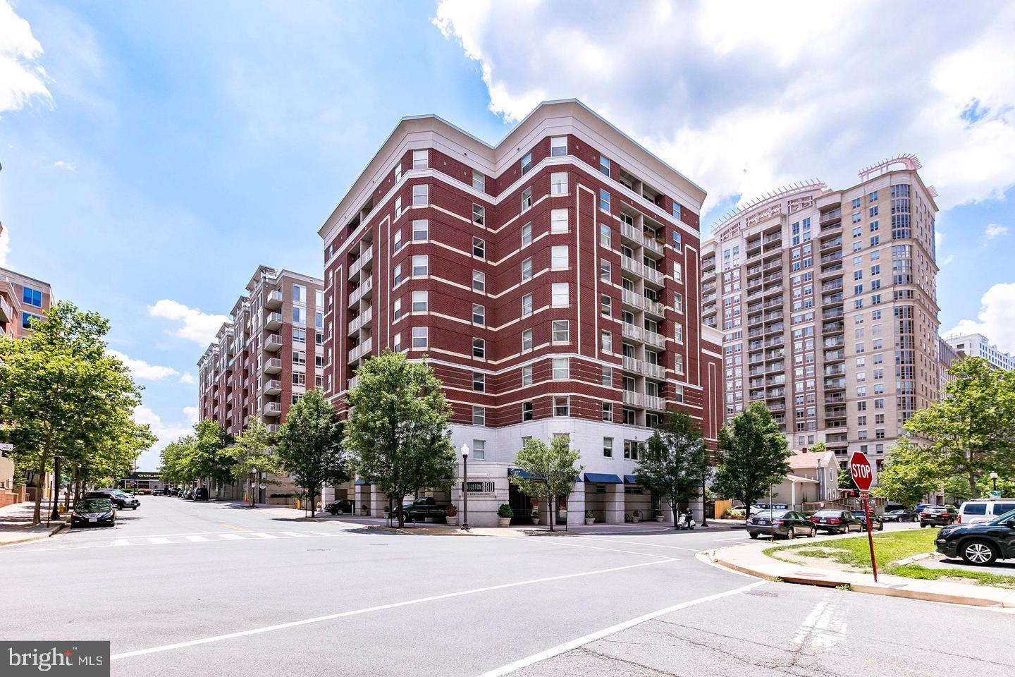 880 N POLLARD STREET 324
