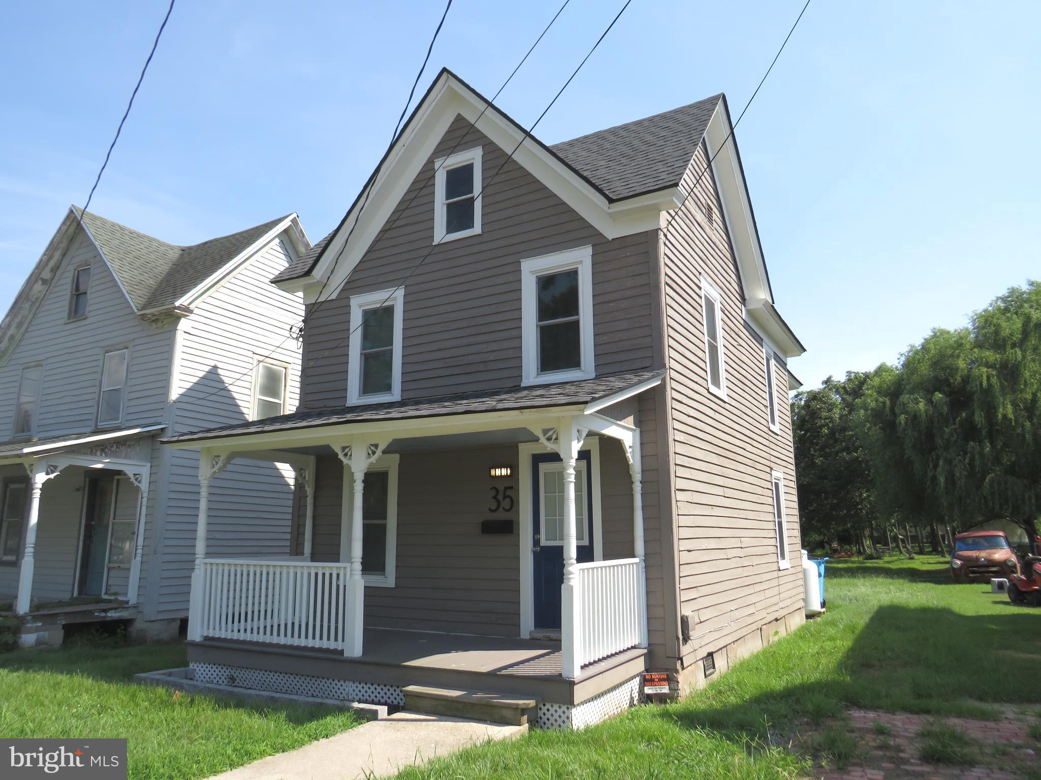 35 W CHESAPEAKE AVENUE