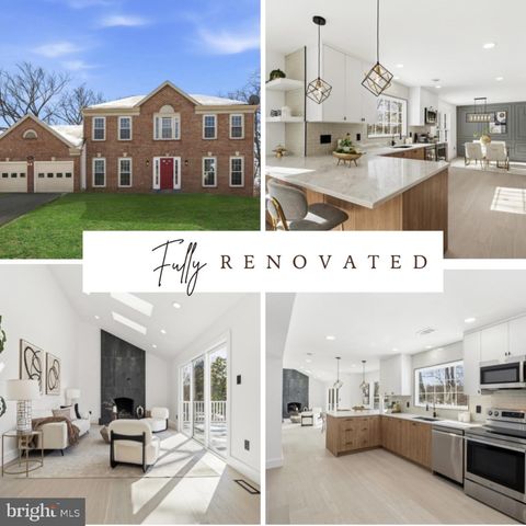 Photo of 12011 Meadowville Court, HERNDON, VA 20170 (MLS # VAFX2305534)