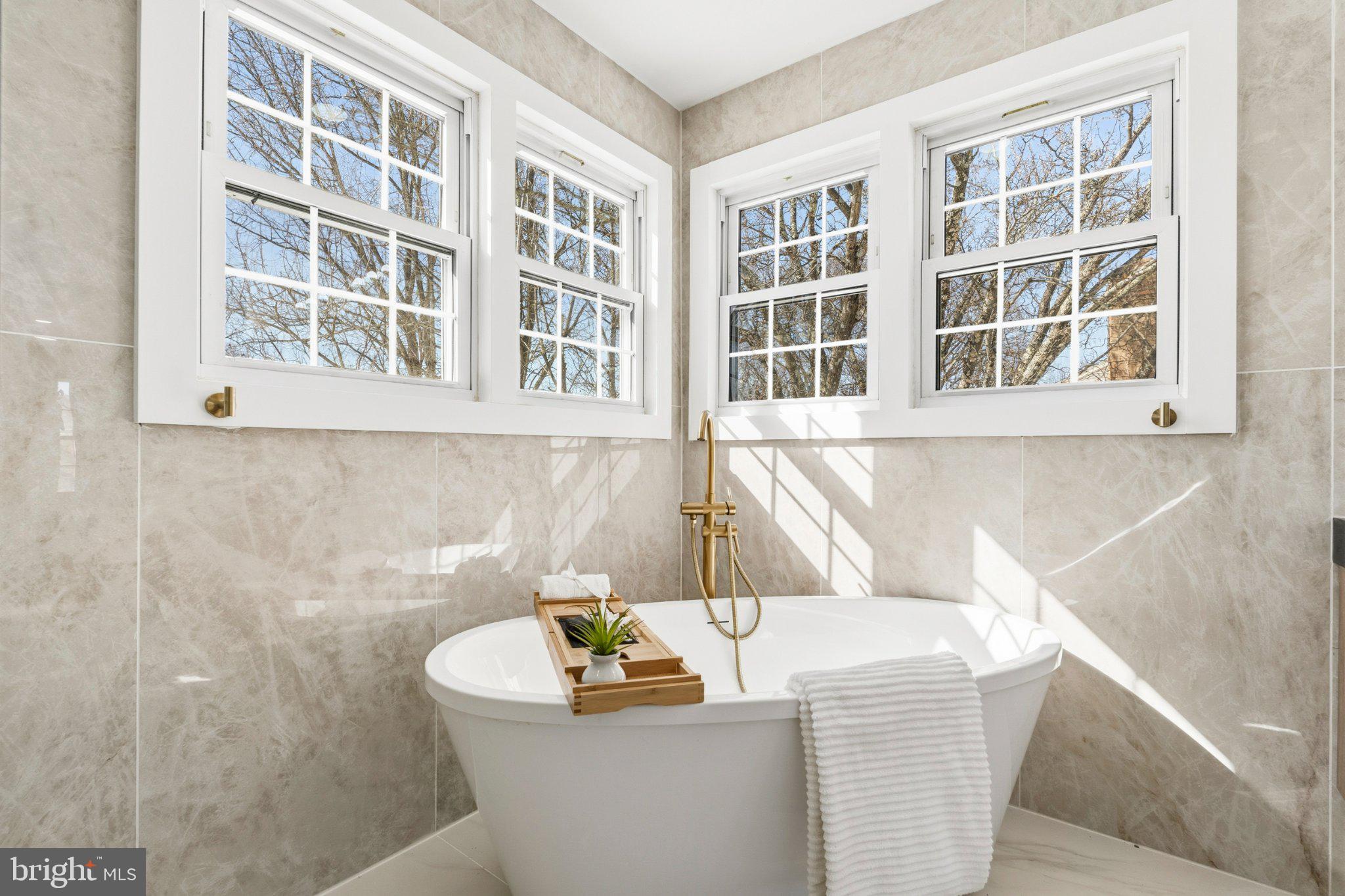 SHAKER WOODS - Residential