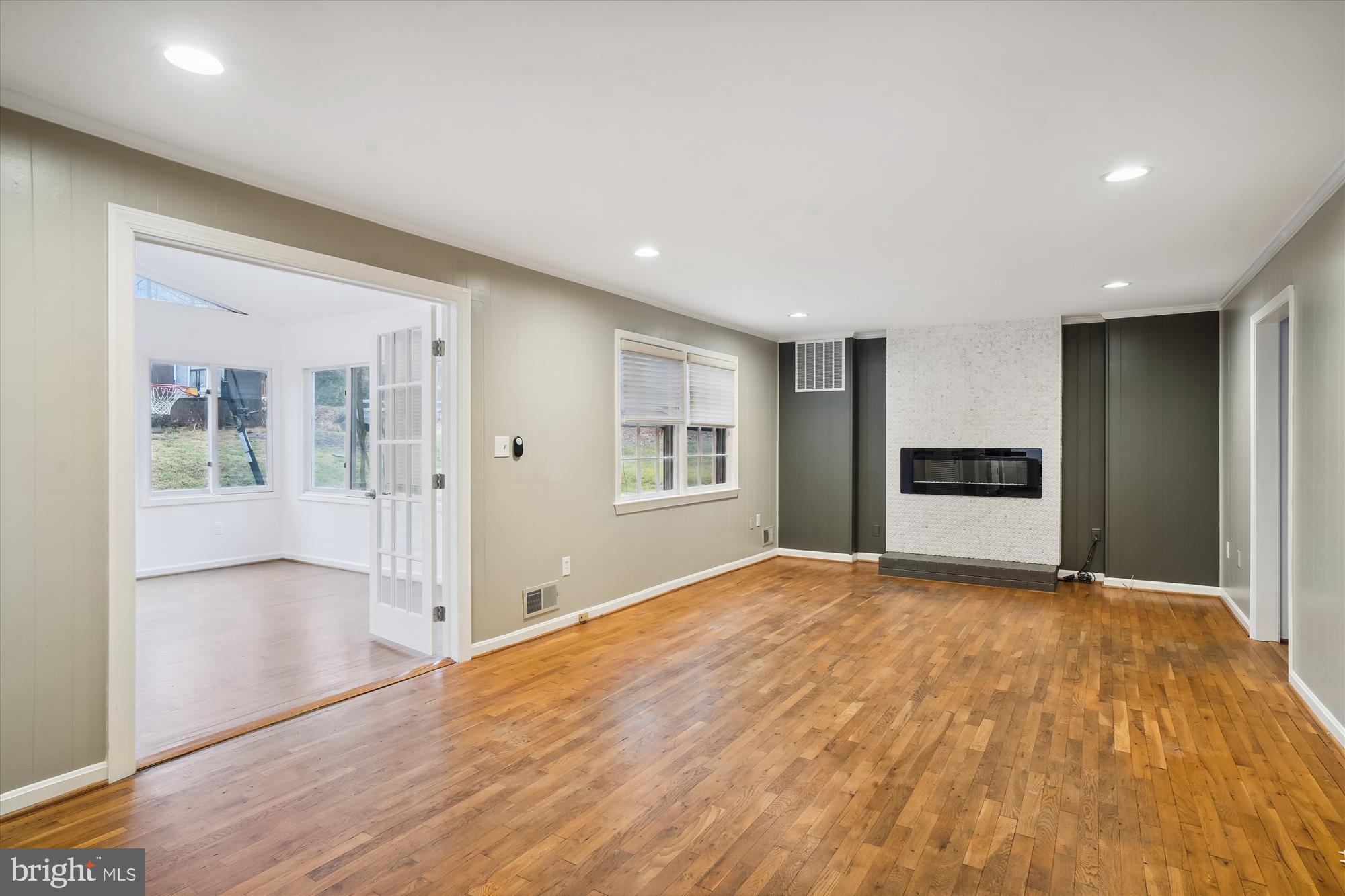 HIGHLAND STONE - Residential Lease