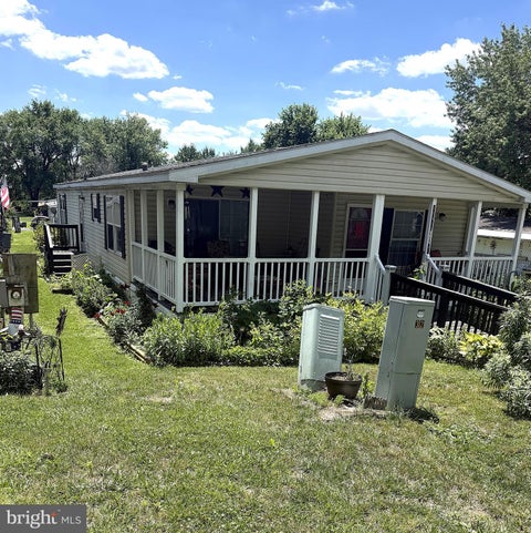 Mobile Home For Sale - 11352 Lakeside Drive #45<br/> HAGERSTOWN, MD 21740