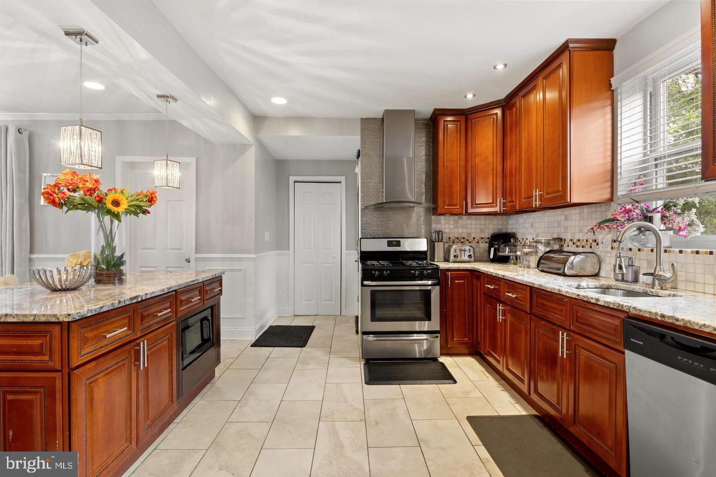 HAMILTON HEIGHTS - Residential