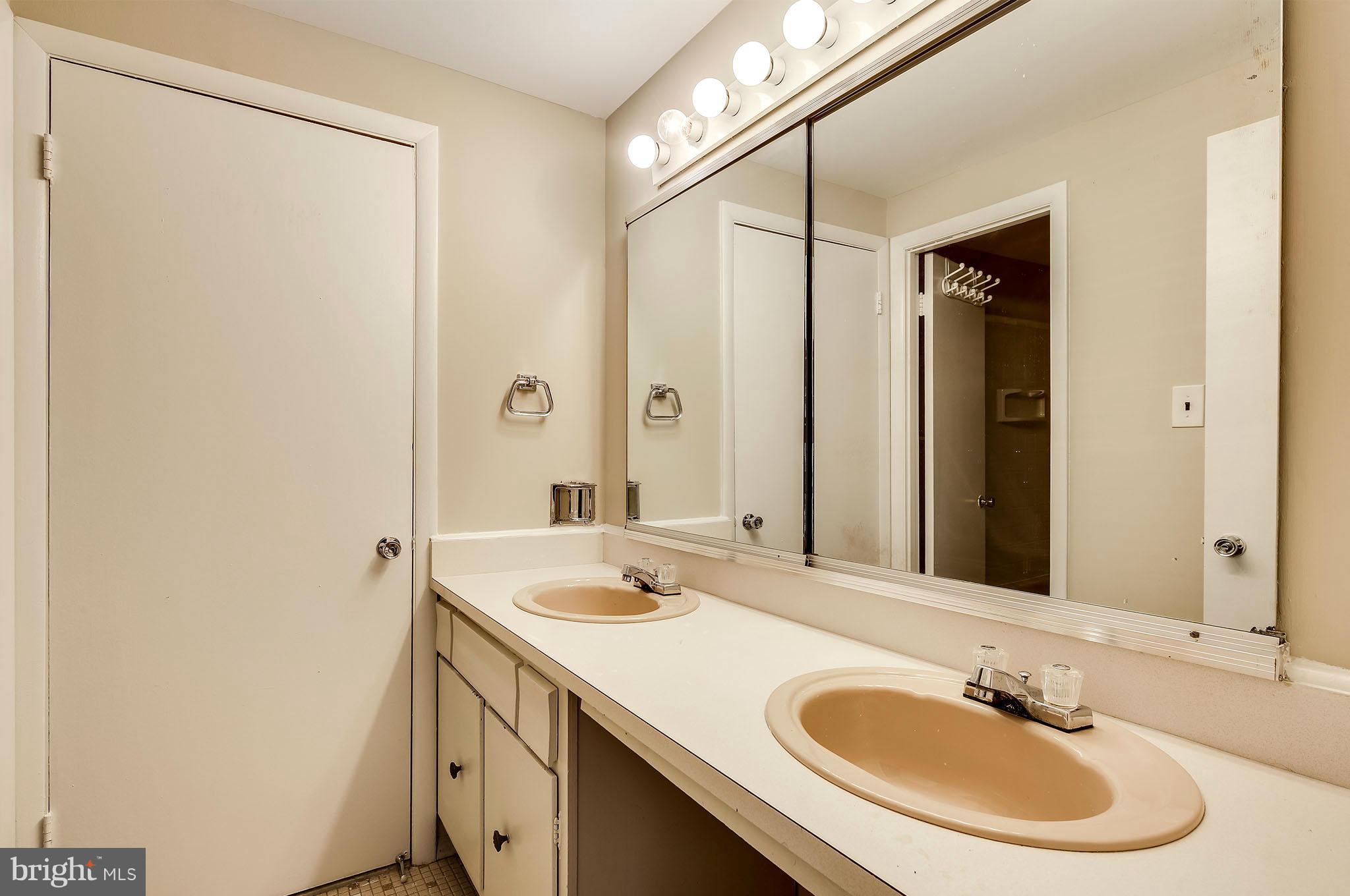 VILLAGE OF HARPERS CHOICE - Residential