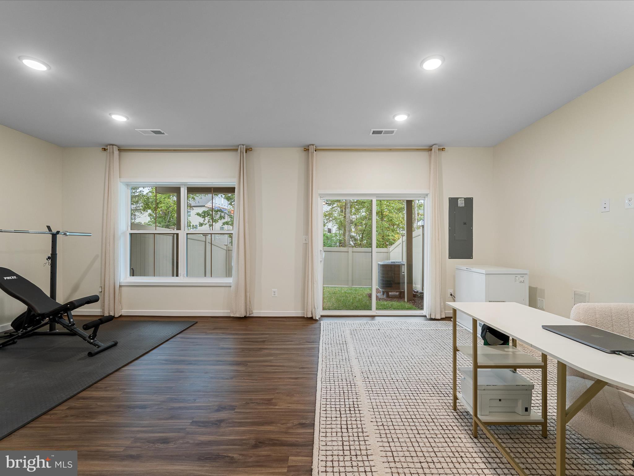 BRAMBLETON WEST PARK - Residential