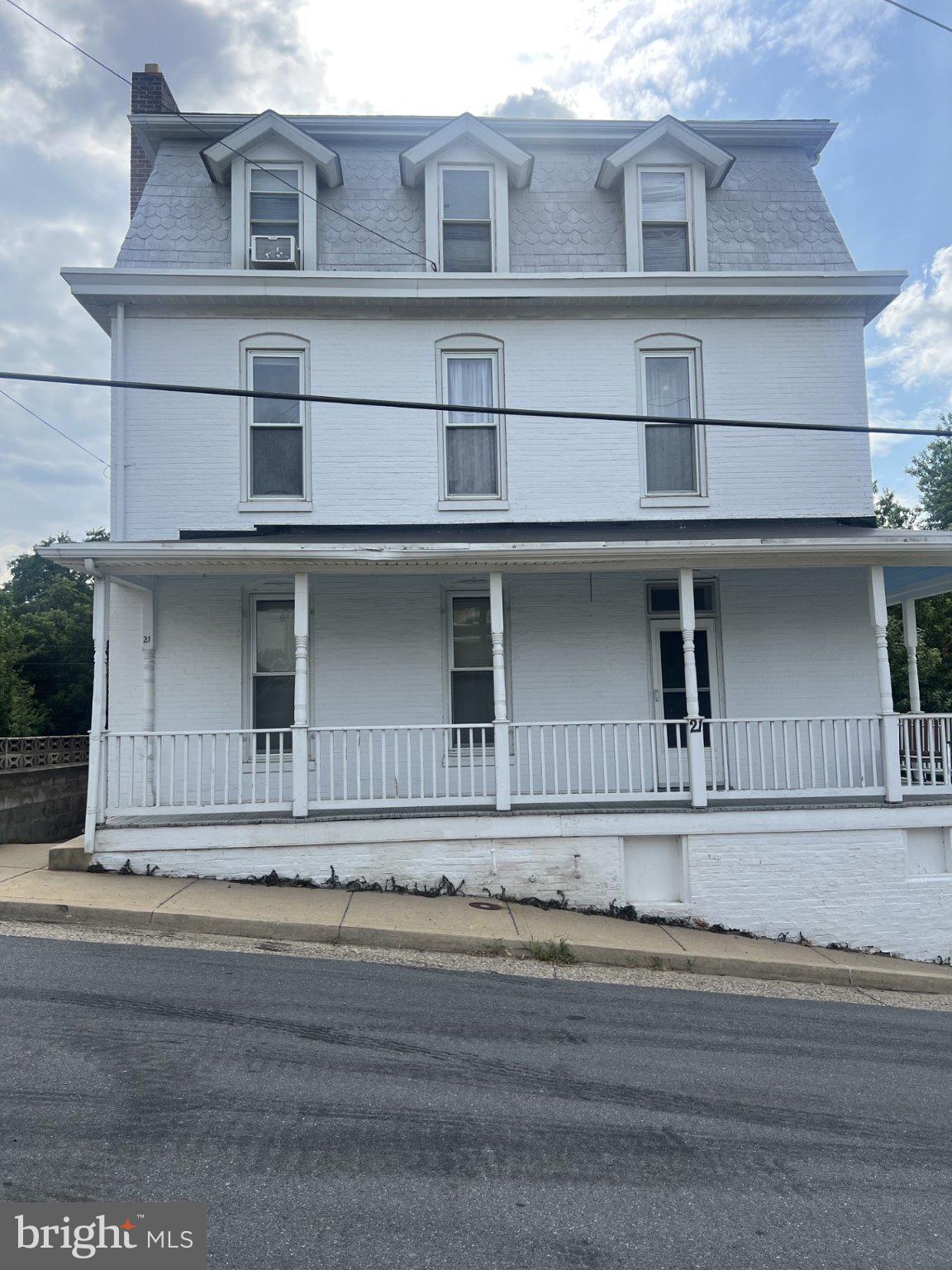 21 S MARTIN STREET S