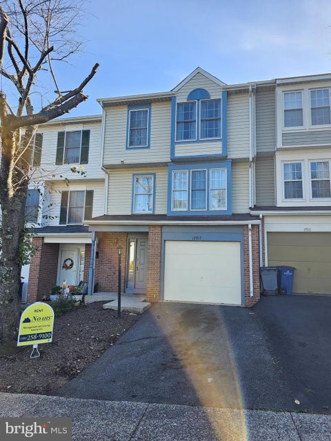 Townhouse For Rent - 17917 Cottonwood Terrace<br/> Montgomery County, GAITHERSBURG, MD 20877