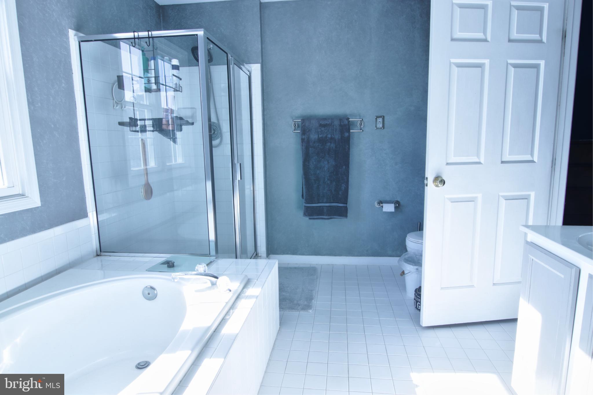 GUNVIEW FARM - Residential