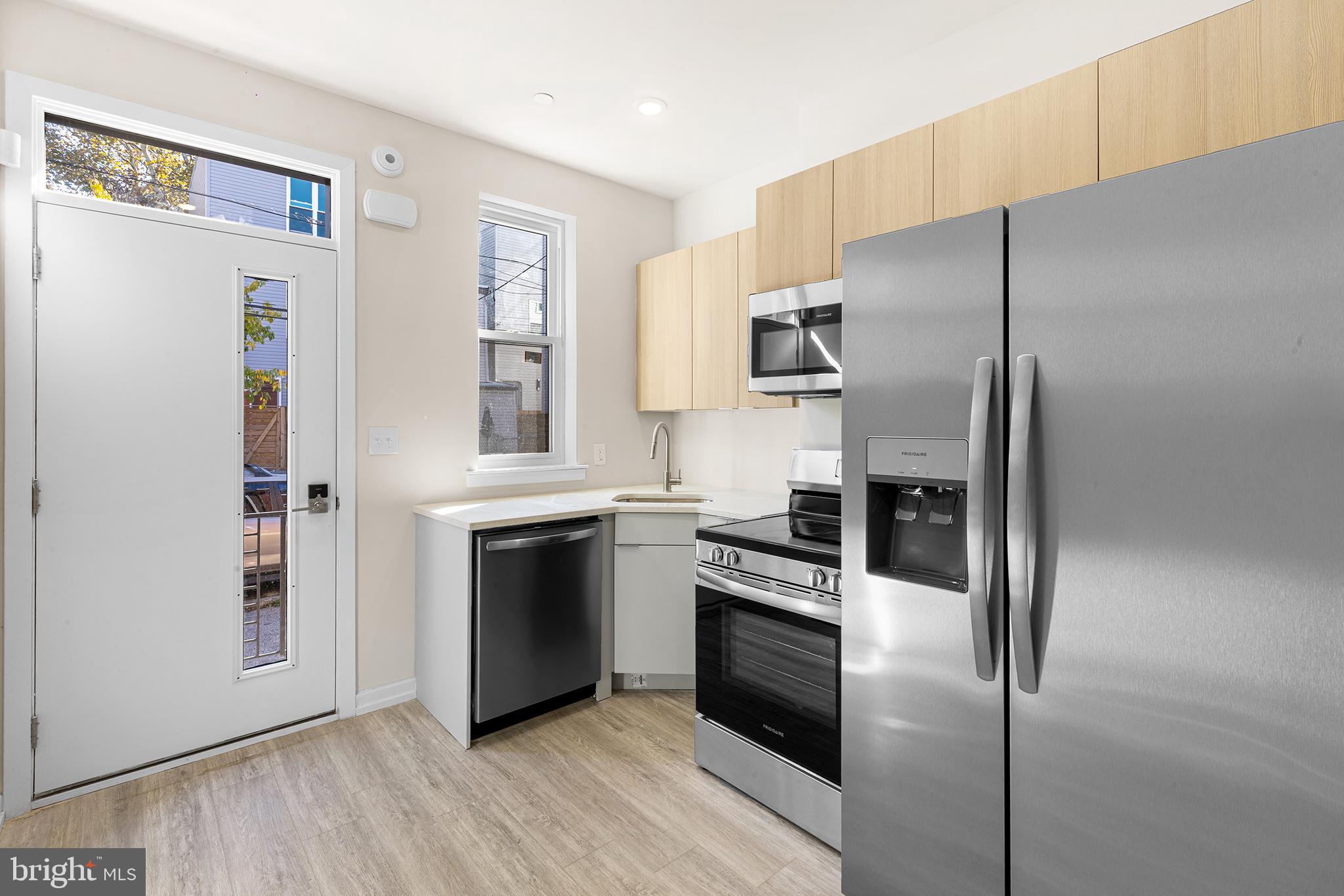 1450 N ETTING STREET