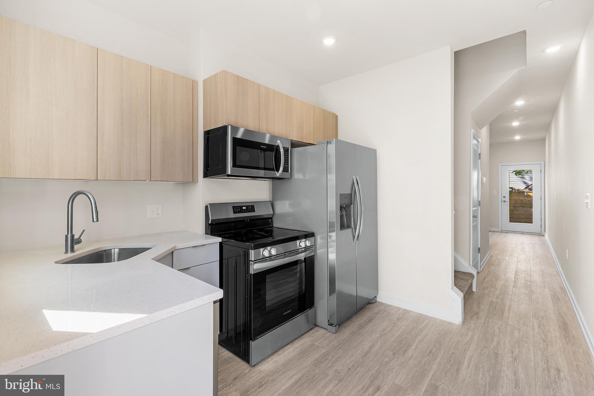 1450 N ETTING STREET