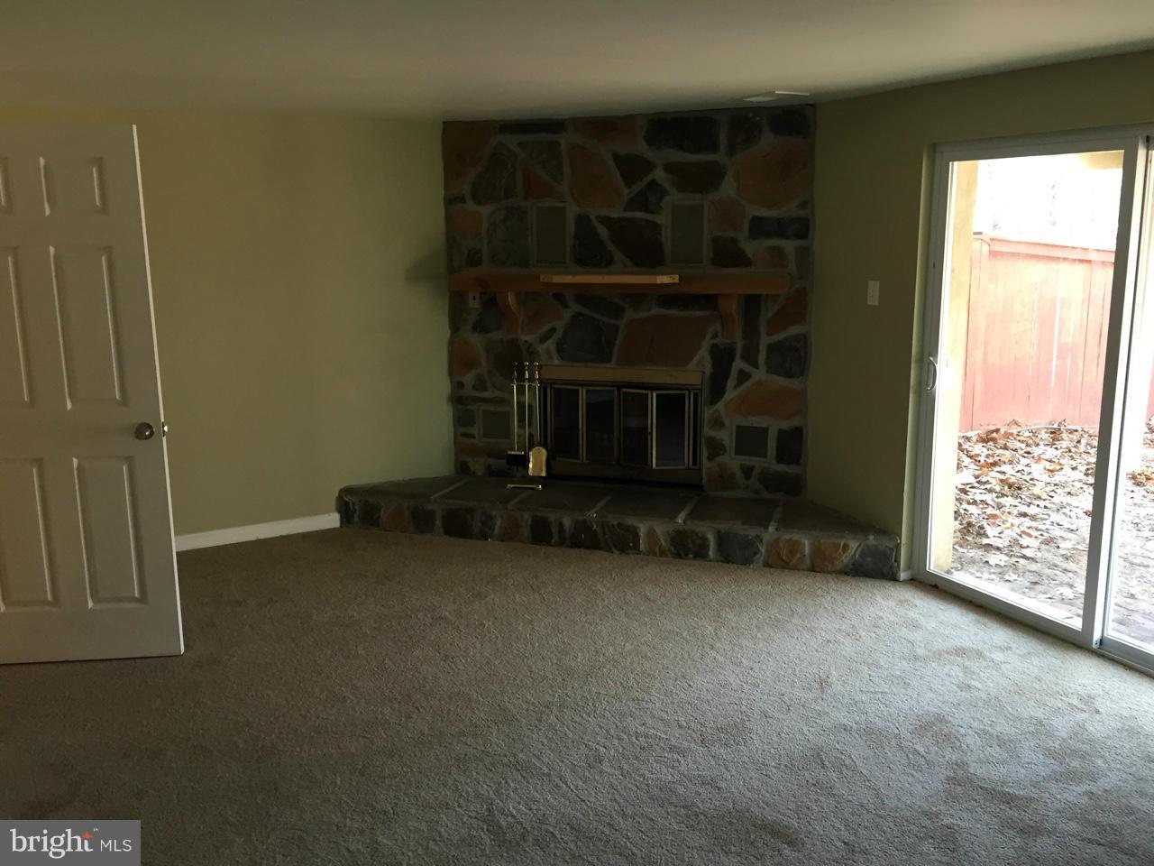 VILLAGE OF OWEN BROWN - Residential