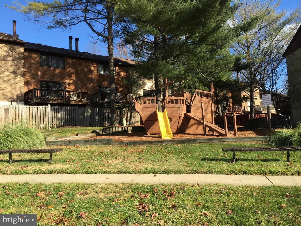 VILLAGE OF OWEN BROWN - Residential