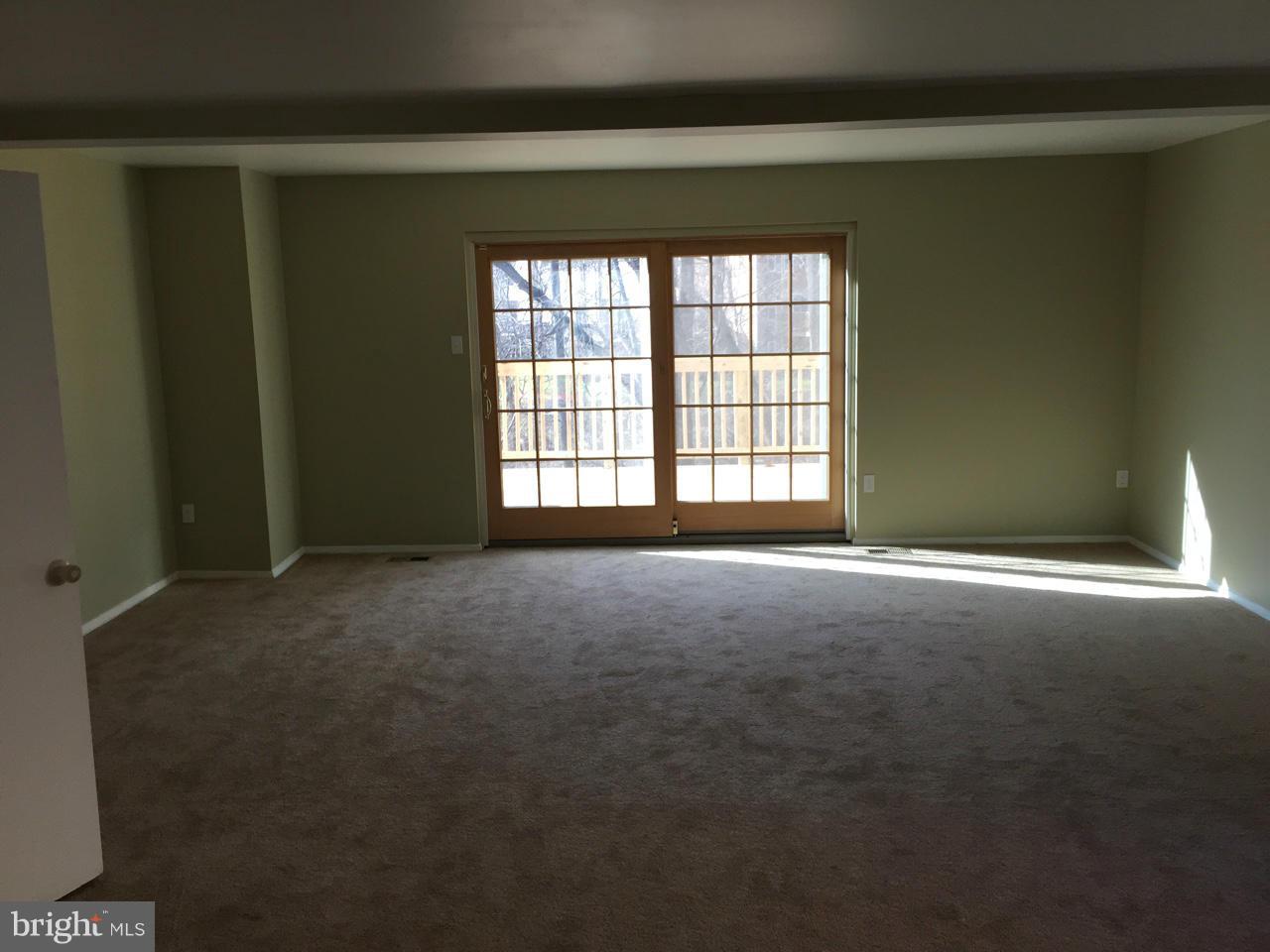 VILLAGE OF OWEN BROWN - Residential