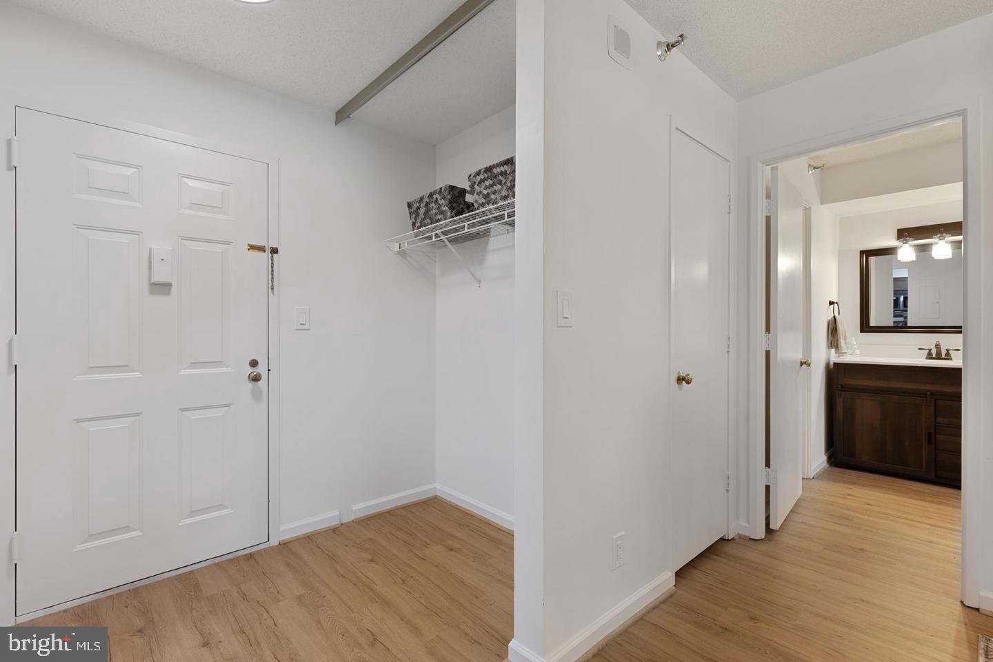 ALTA VISTA - Residential Lease