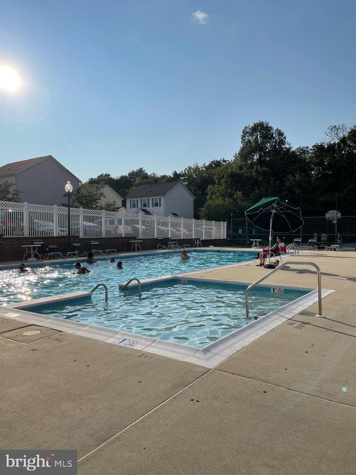 HOWARD SQUARE - Residential Lease