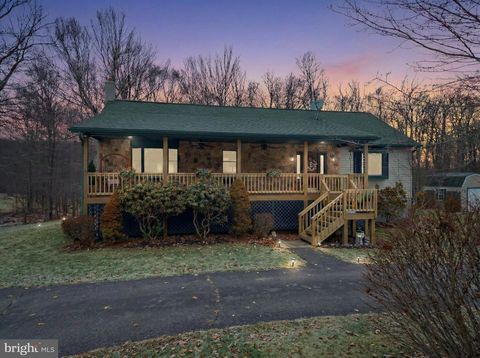 134 SPLIT ROCK ROAD NEWFOUNDLAND PA 18445