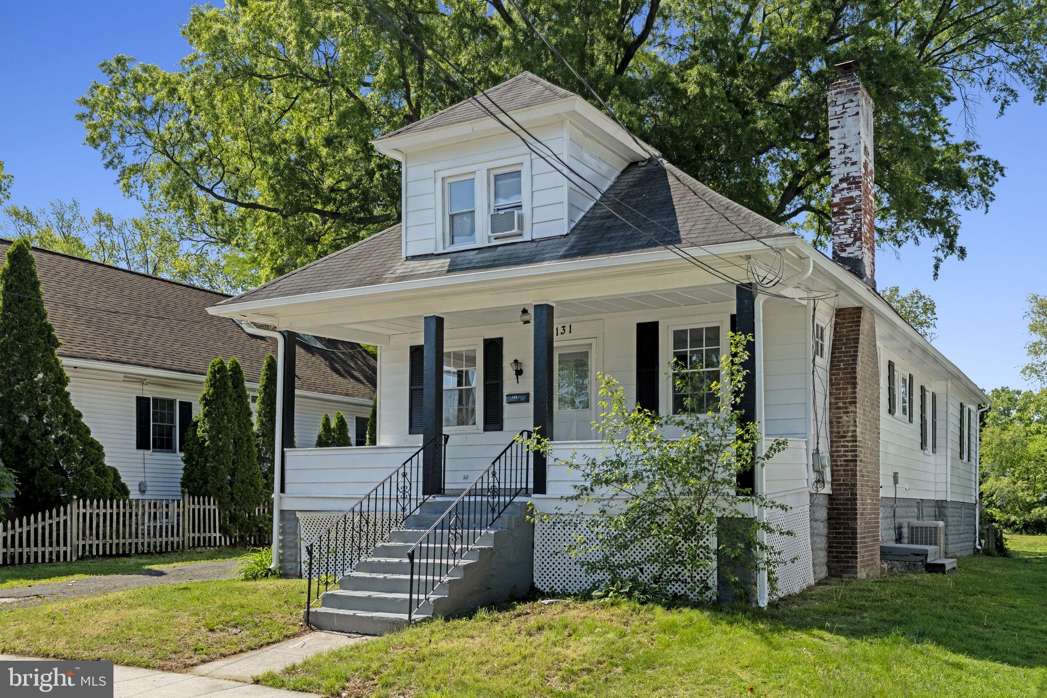 131 WATKINS AVENUE