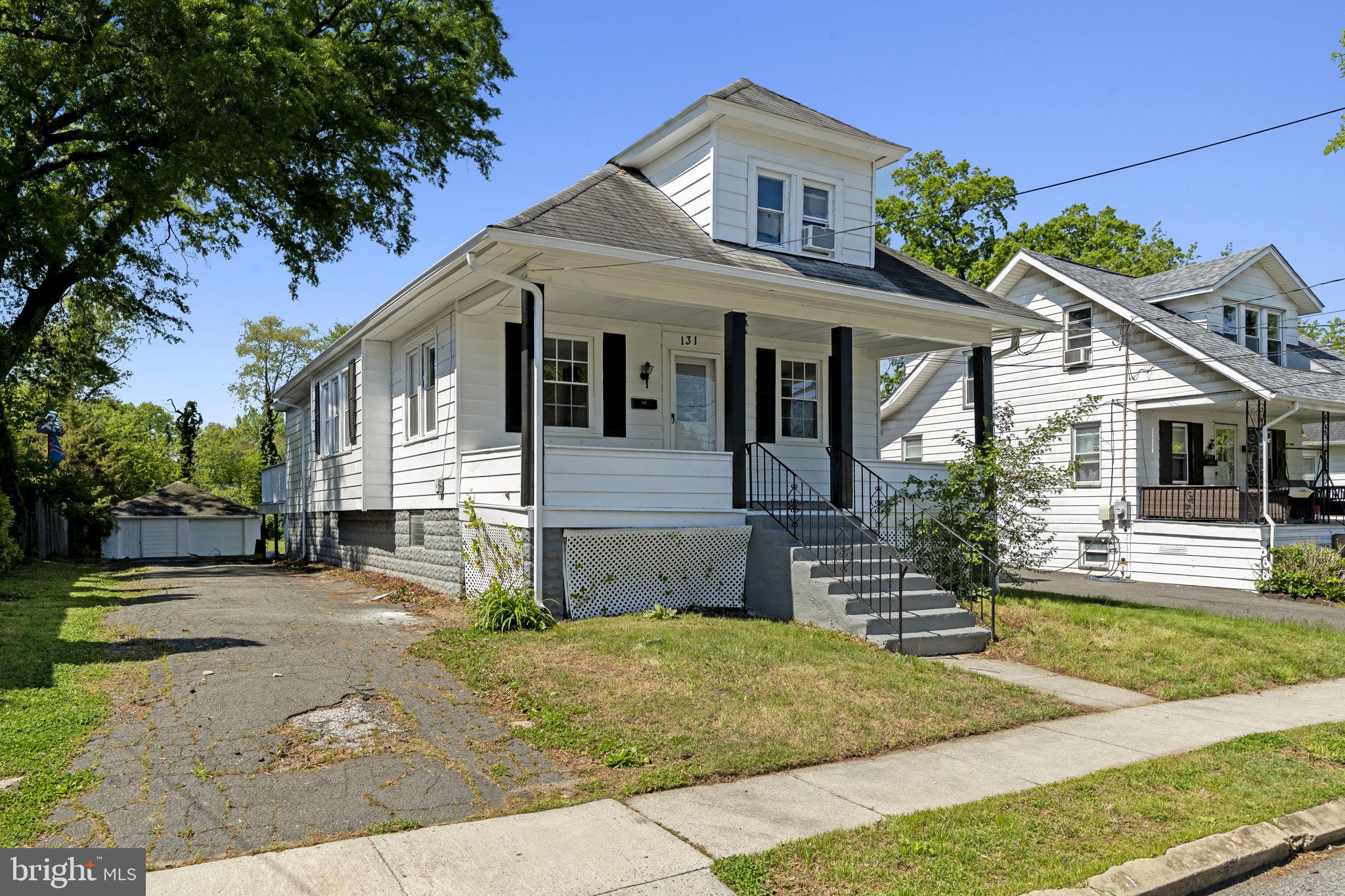 131 WATKINS AVENUE