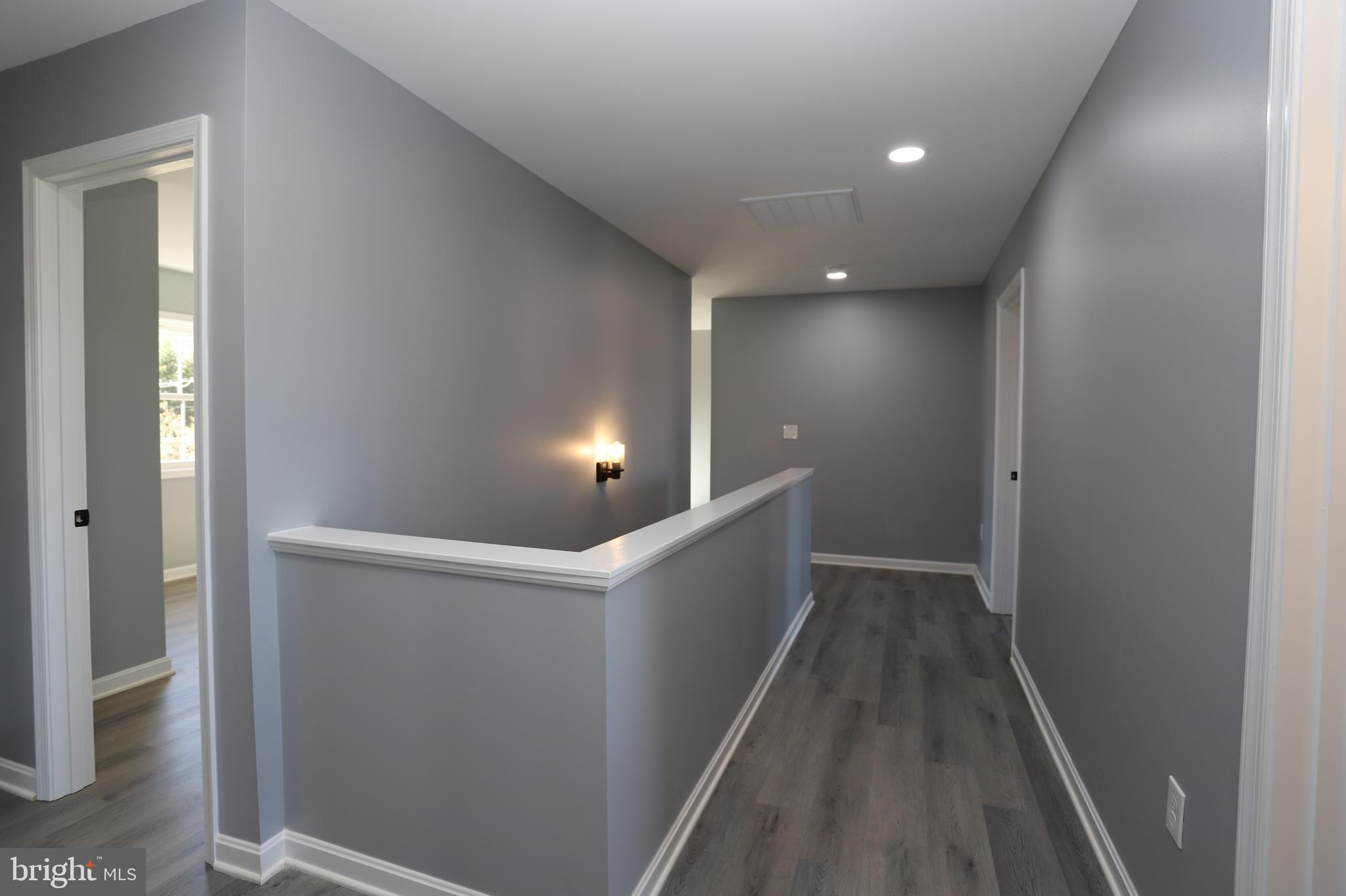 MEADOWBROOK - Residential