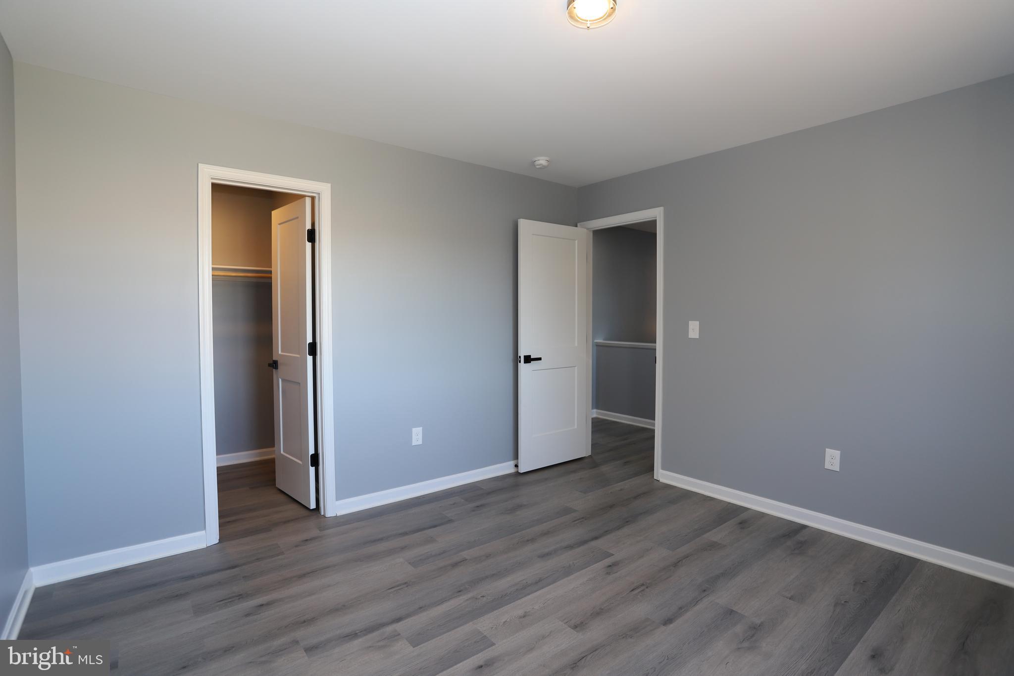 MEADOWBROOK - Residential