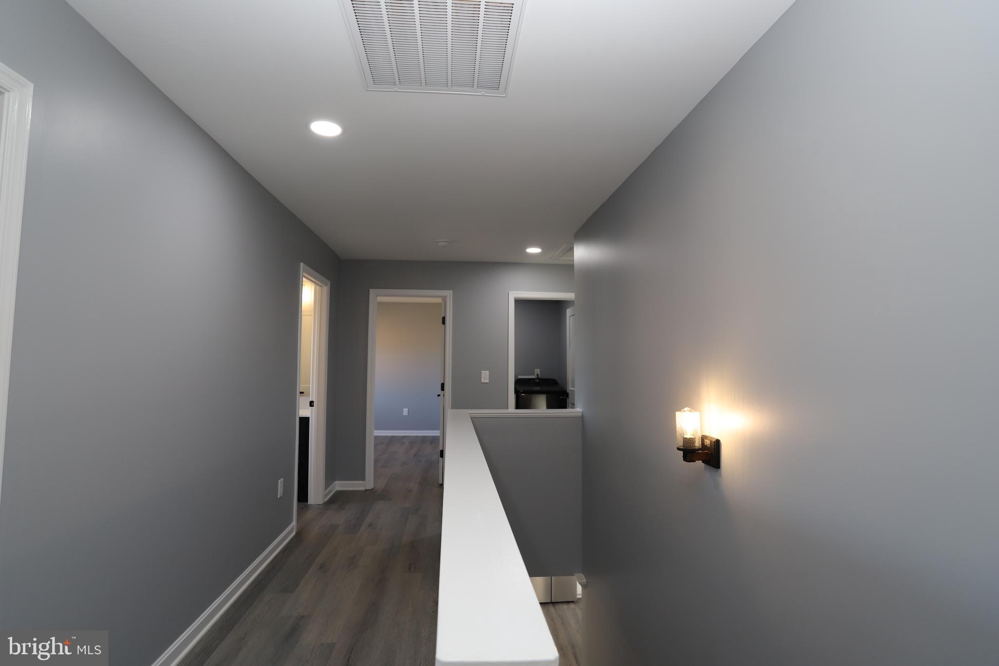 MEADOWBROOK - Residential