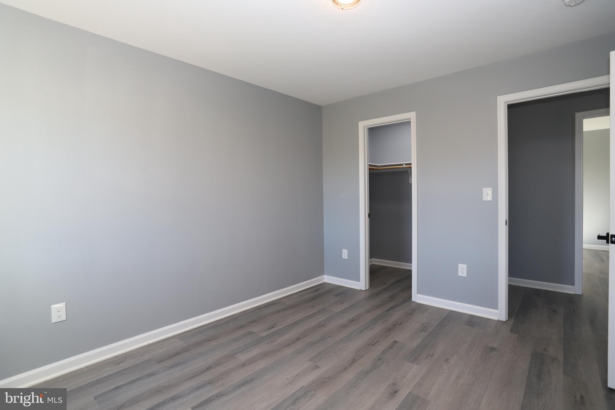 MEADOWBROOK - Residential