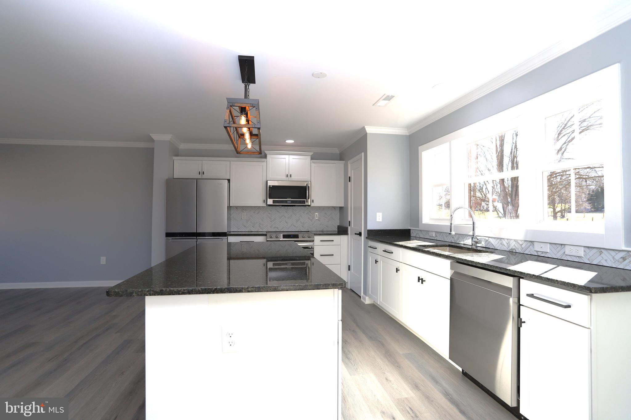 MEADOWBROOK - Residential