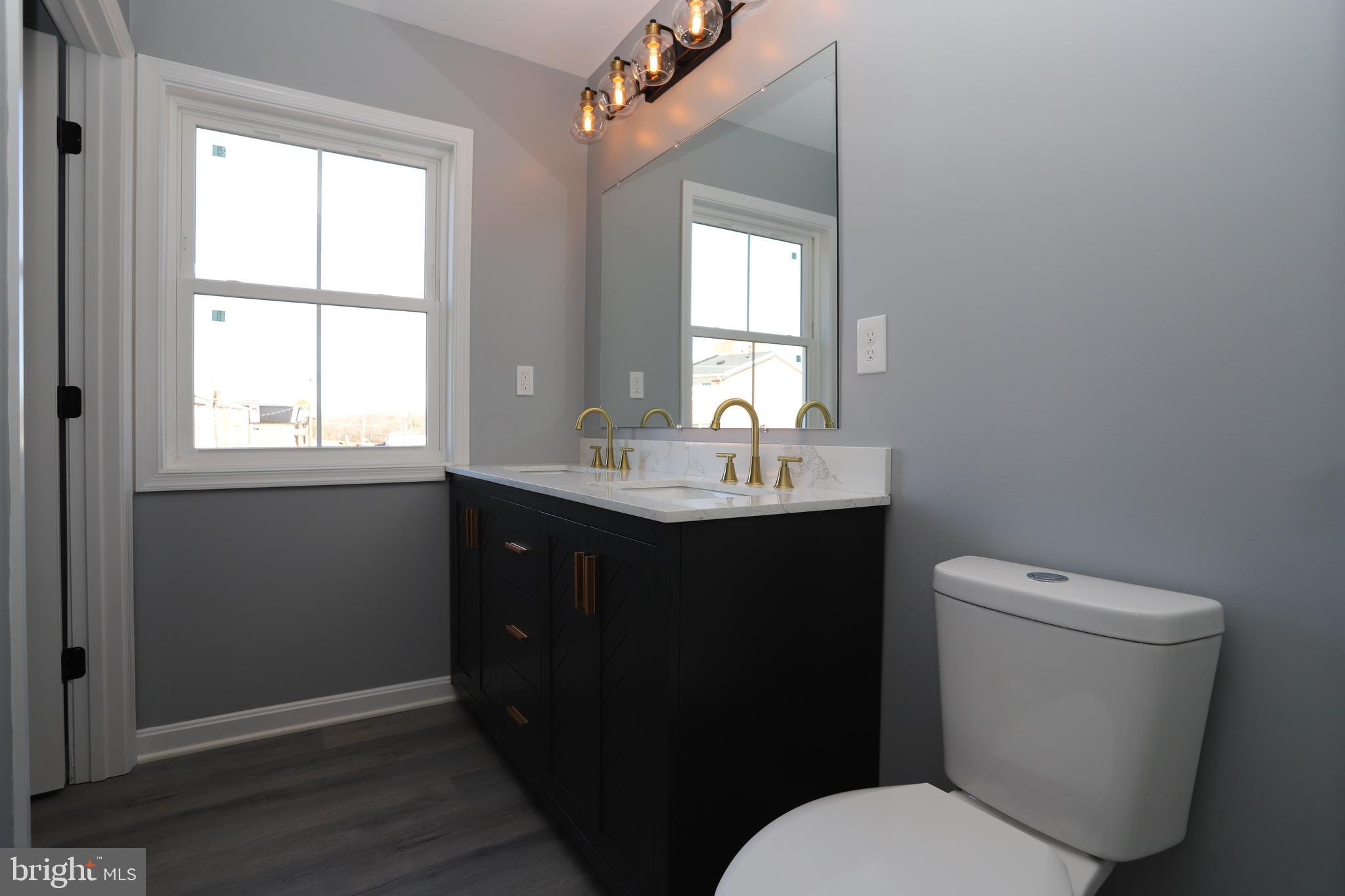 MEADOWBROOK - Residential