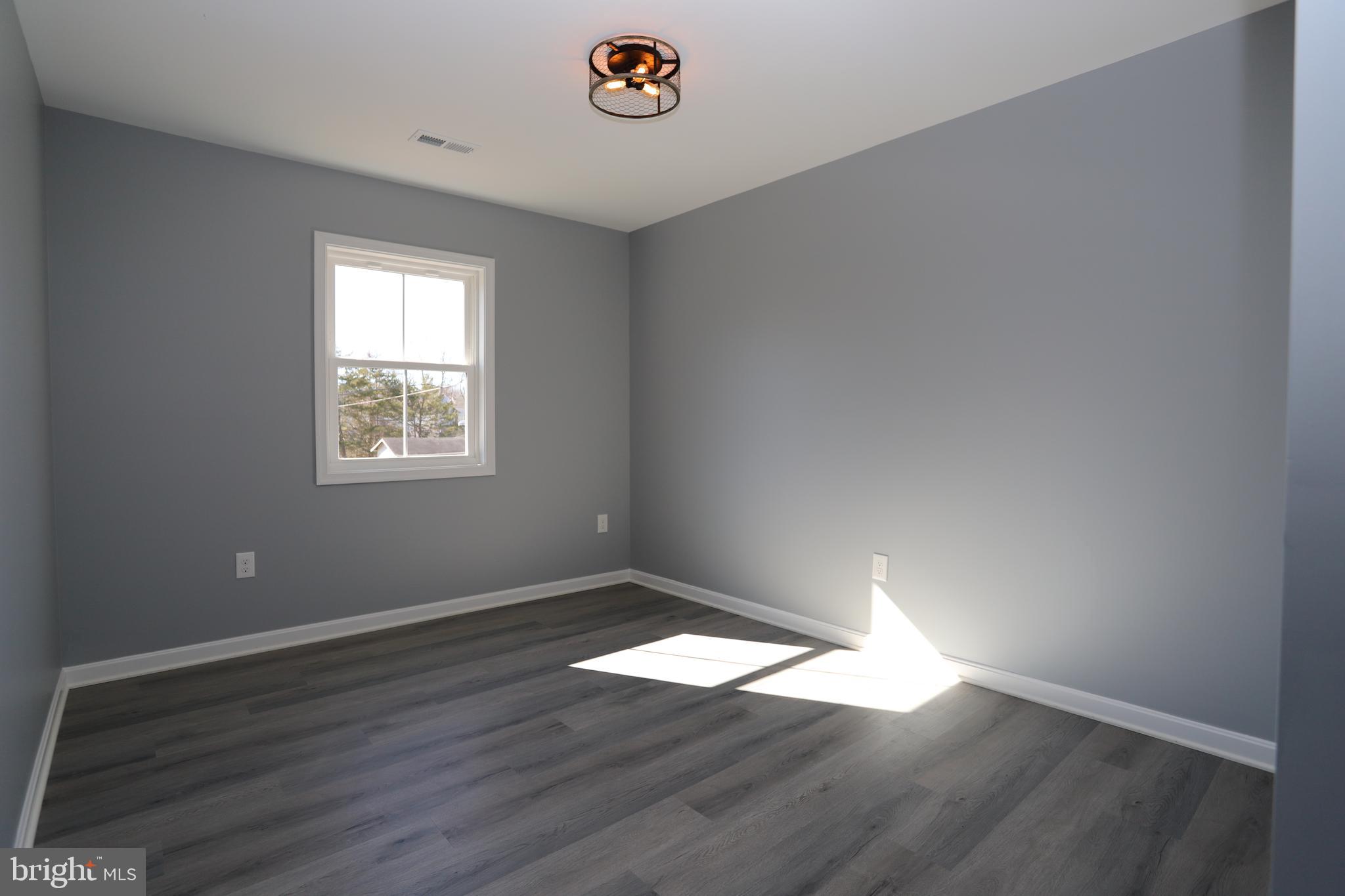 MEADOWBROOK - Residential