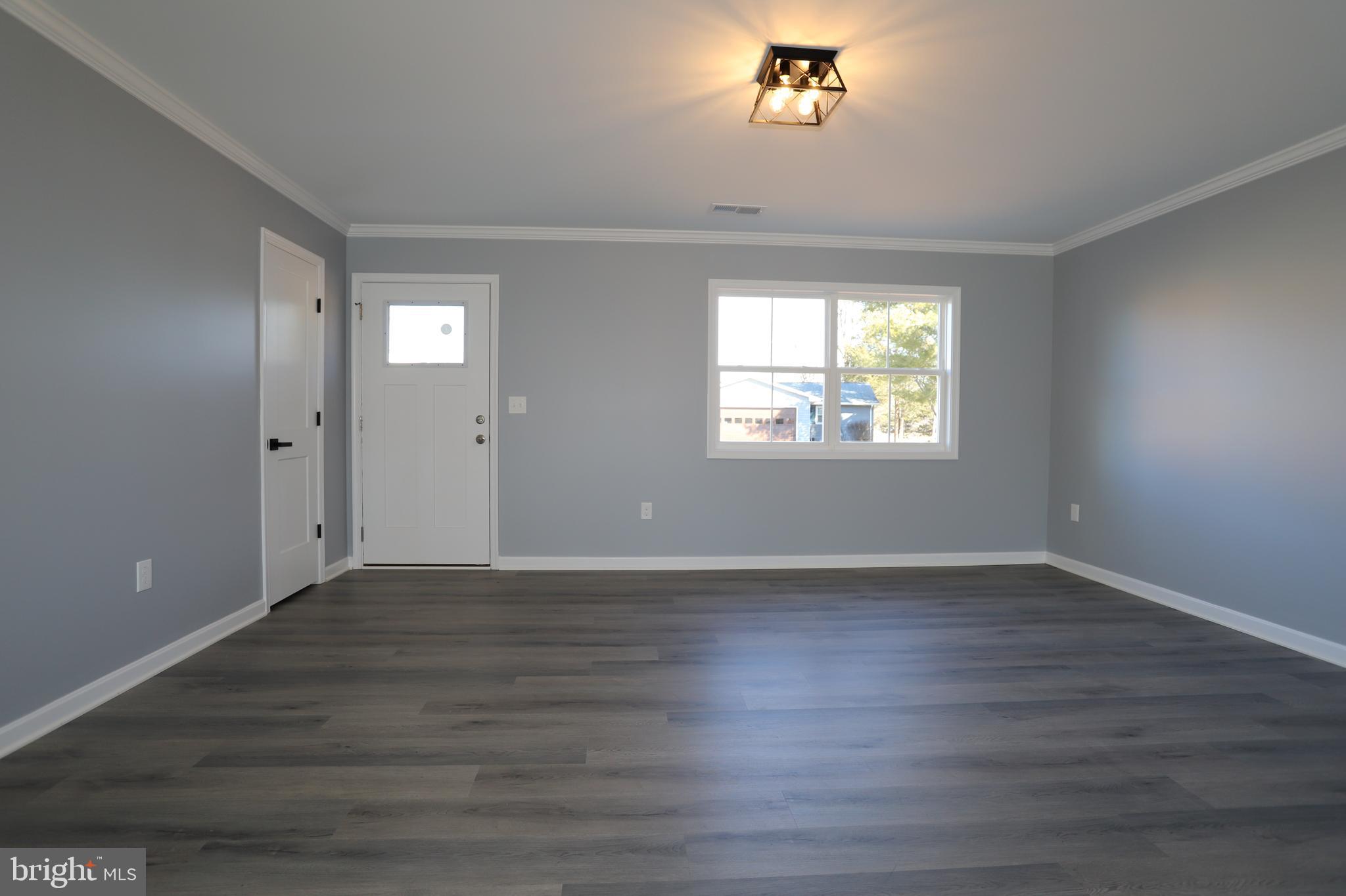 MEADOWBROOK - Residential