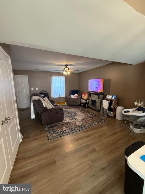 WHISPERING PINES - Residential