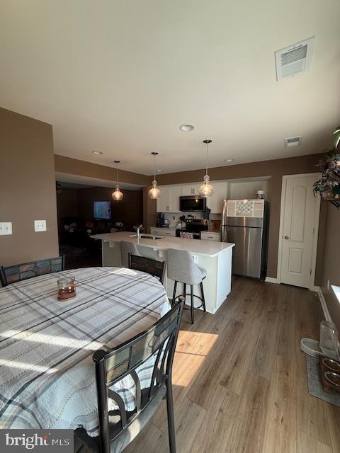 WHISPERING PINES - Residential