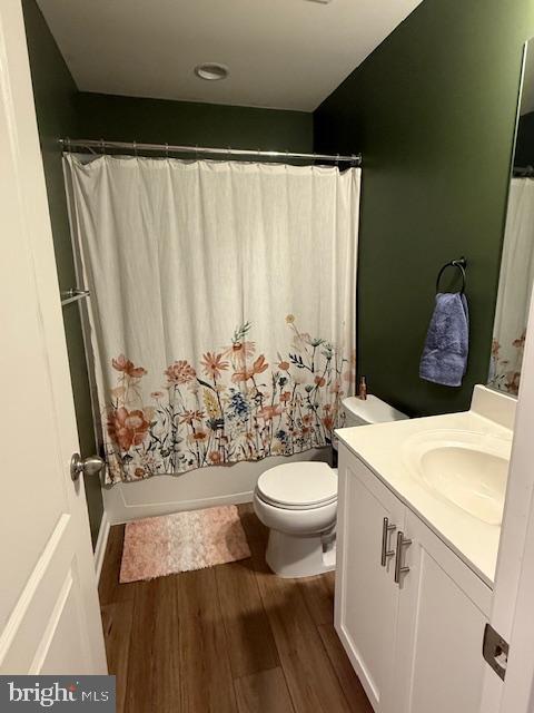 WHISPERING PINES - Residential