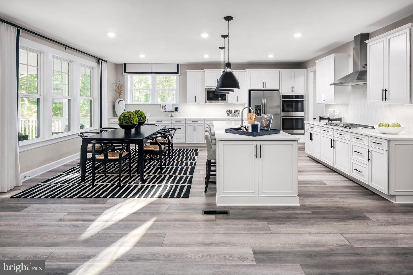 WESTMOUNT - Residential