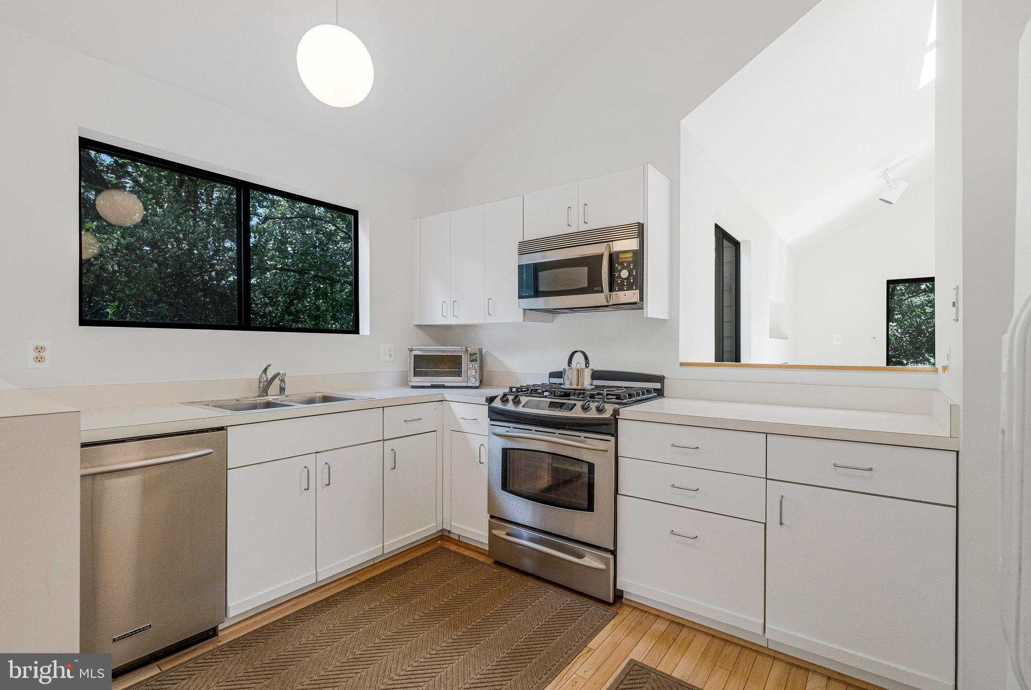 11908 MOSS POINT LANE