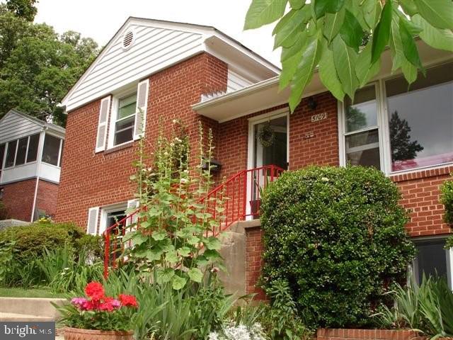 MAPLEWOOD - Residential Lease