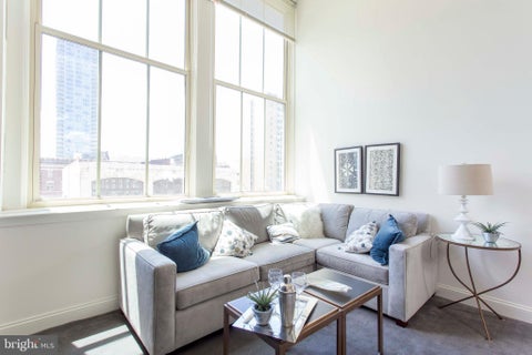 Condo For Rent - 2121 Market Street #710<br/> PHILADELPHIA, PA 19103